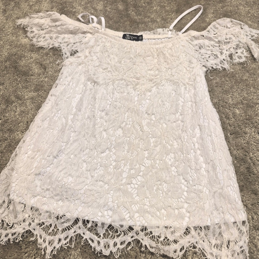 Miss Chievous White Floral Lace‎ Off Shoulder Top Junior Medium White